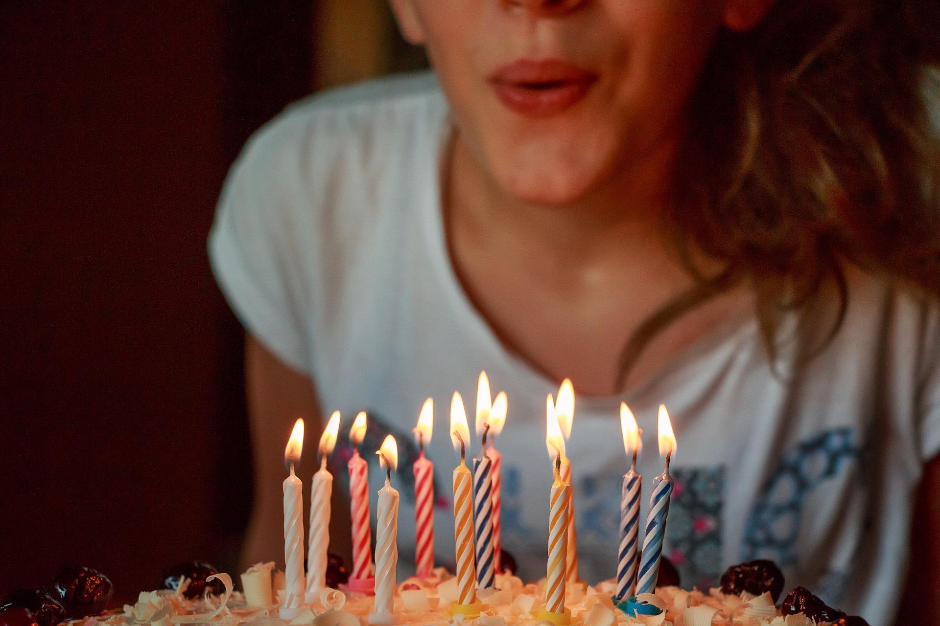 how-to-plan-a-birthday-party-for-adults