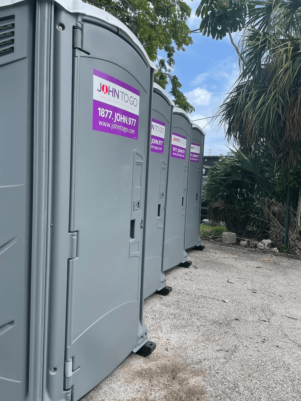 Premium porta potty rental near Rocky Point for outdoor events