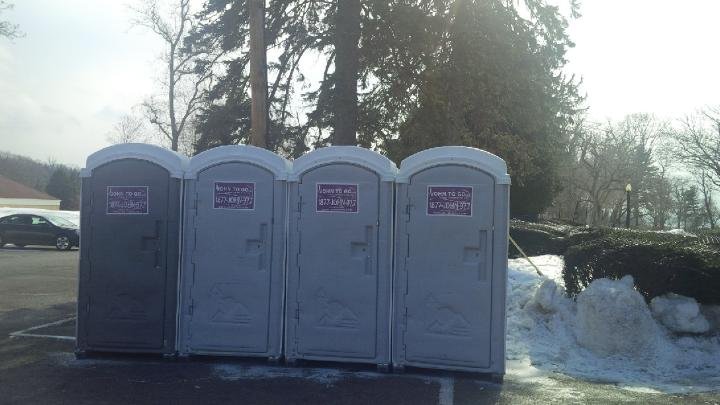 portable bathroom rentals near Islip