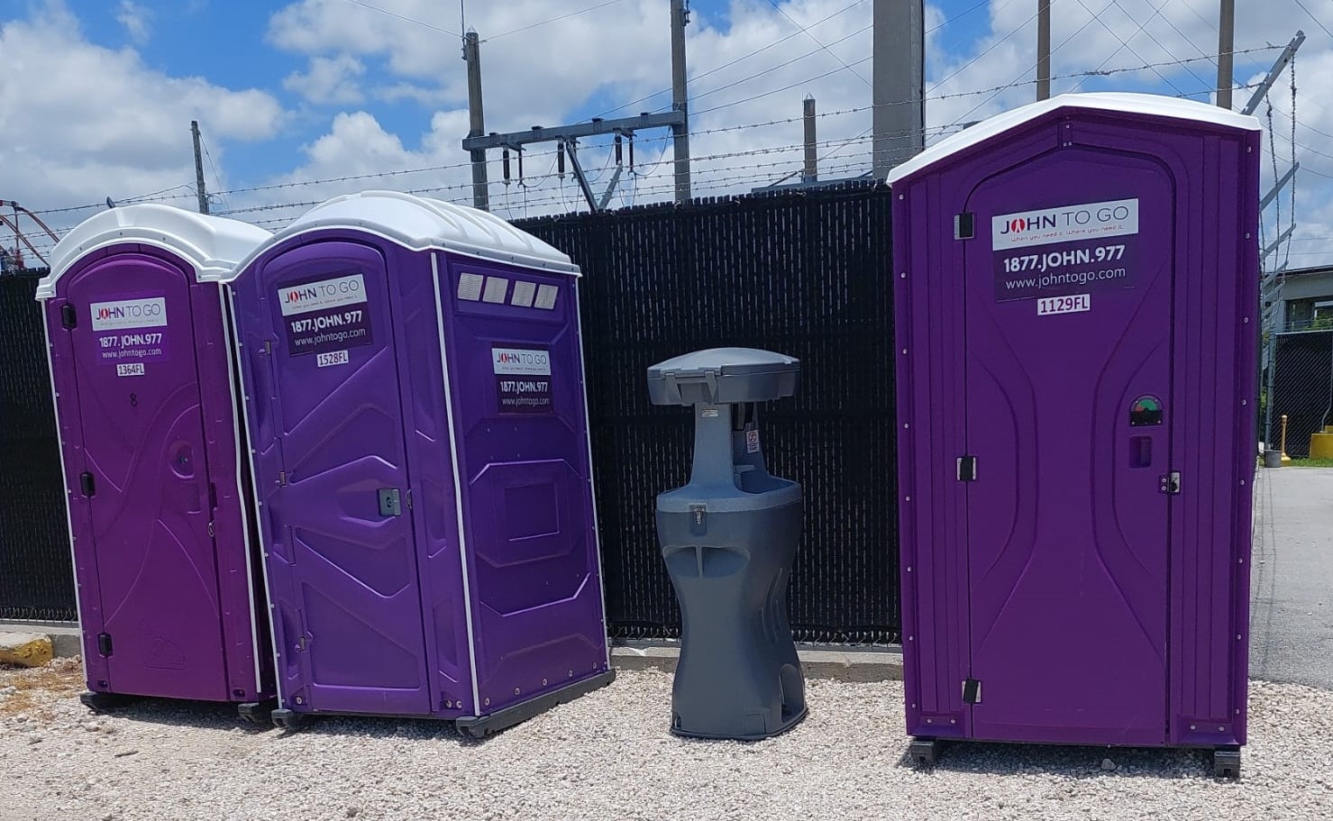 porta potty rentals in Babylon near utility station