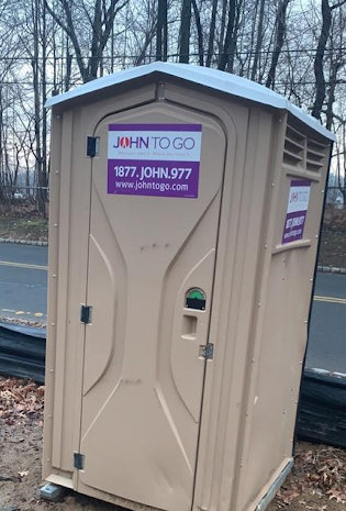 porta potty for road construction